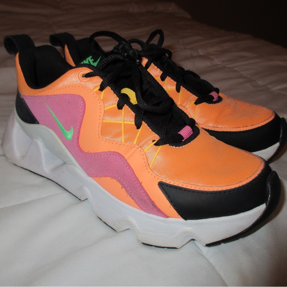 💚NEON NIKES💚 Nike RYZ 365